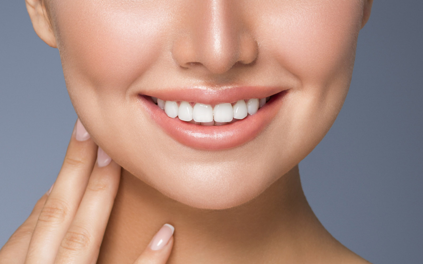 Clínica Dental Uradent restauraciones directas sonrisa